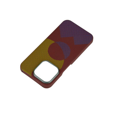 Luxe Aangepaste Patroon Aramid Carbon Fiber Telefoonhoes voor iPhone 16 Pro Max met 0,8 mm Dikte en 16g Gewicht